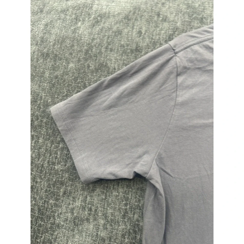 Under Armour T Shirt Mens Medium Gray Stretch Comfort Quick Drying‎ Loose Fit